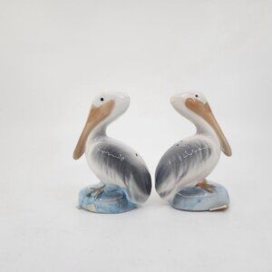 Vintage Pair of Pelicans Salt & Pepper Shakers Set Sitting Ceramic Souvenir 3.7"